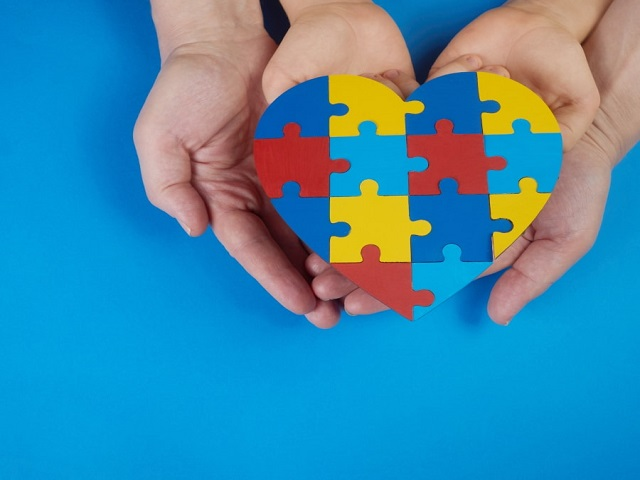 Contributi alle famiglie con persone con disturbi dello spettro autistico. Anno 2023 (L.R. 25/2014, art. 11 - DGR n. 563/2023)
